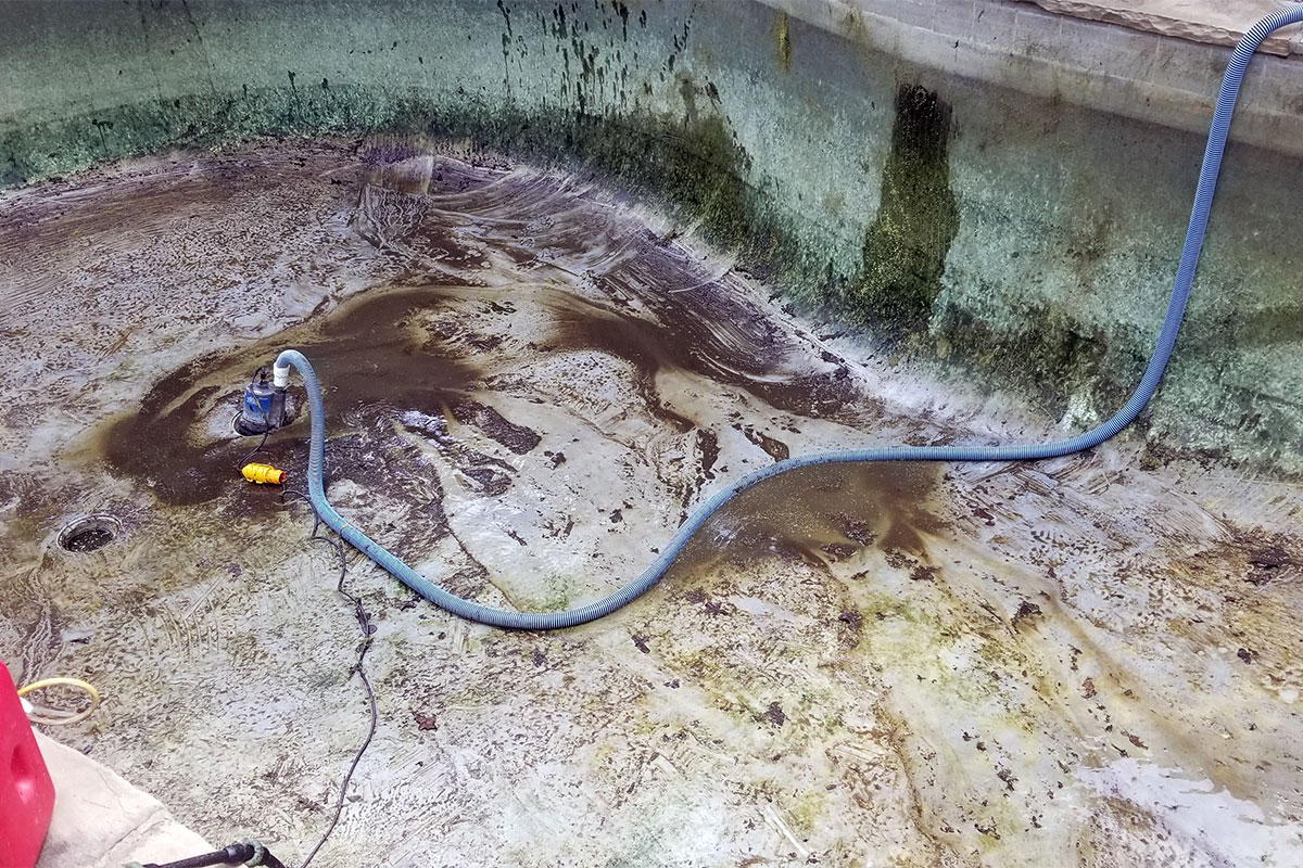 Pool drain and clean in Sparrows Point, MD